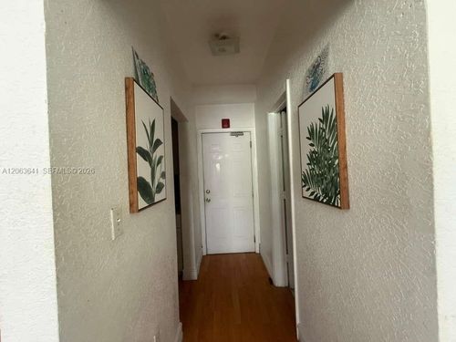 206-820 Euclid Ave, Miami Beach, FL, 33139-0814 | Card Image
