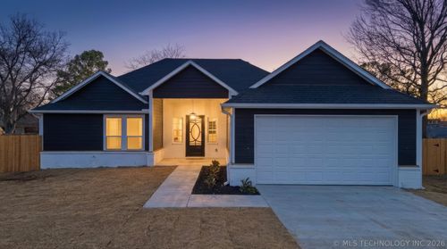 13801 E 32nd St, Tulsa, OK, 74134-4223 | Card Image