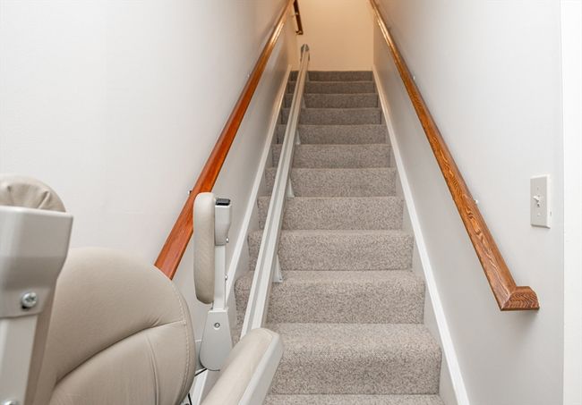 E - 63 Proctor St, Condo with 2 bedrooms, 2 bathrooms and 1 parking in Salem MA | Image 20