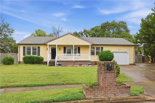 908 Levee Ct, Chesapeake, VA, 23323-4123 | Card Image
