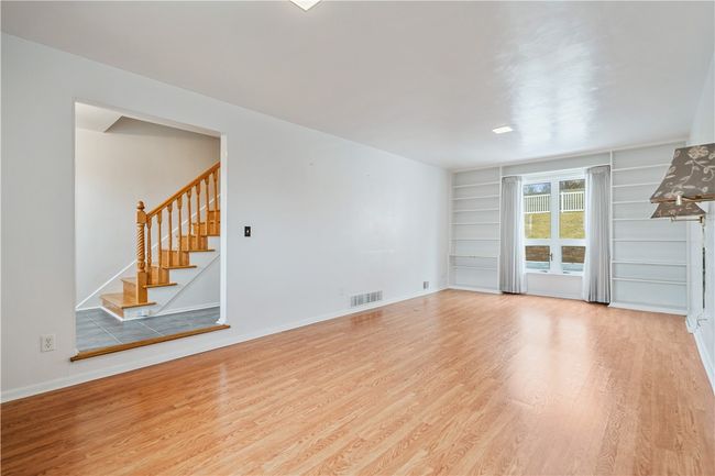 Formal Living Room | Image 8