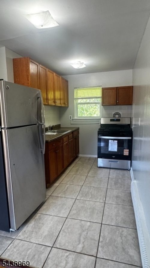 c6-330 Franklin Ave, Rockaway Boro, NJ, 07866-4027 | Card Image