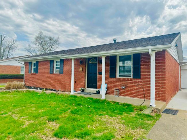 909 E Olmstead Avenue, House other with 3 bedrooms, 2 bathrooms and null parking in Evansville IN | Image 1