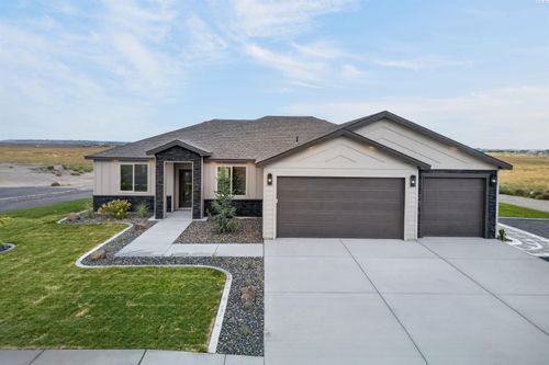 5519 Redtail Dr, Pasco, WA, 99301 | Card Image