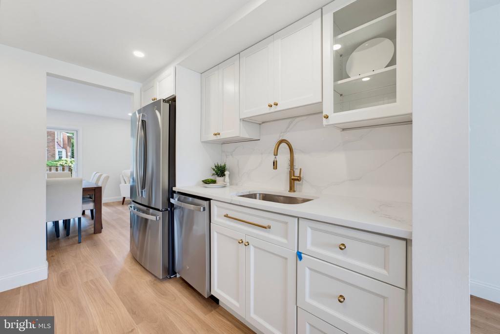 Residential in ANNANDALE 5