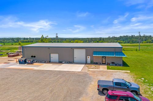 411 Lorry St, AMHERST, WI, 54406-8700 | Card Image