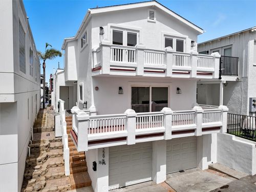 229 16th Pl, Manhattan Beach, CA, 90266-4626 | Card Image