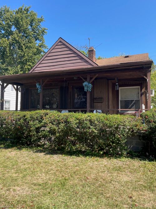 5570 Farmbrook St, Detroit, MI, 48224-1348 | Card Image