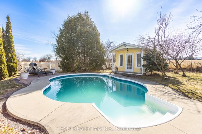 257 N Russell Rd, House other with 4 bedrooms, 3 bathrooms and 8 parking in Russell ON | Image 35