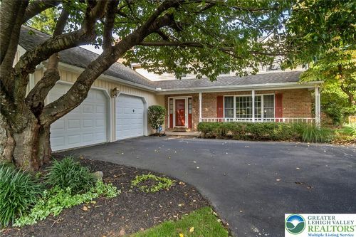 919 Hawthorn Road, Salisbury Twp, PA, 18103 | Card Image