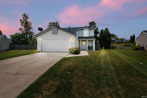 2106 Del Norte Dr, Kendallville, IN, 46755-3010 | Card Image