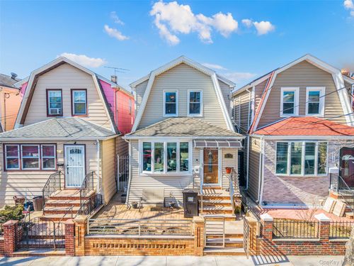 8932 90th St, Woodhaven, NY, 11421-2618 | Card Image