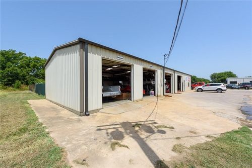 400 N Highway 377, Pilot Point, TX, 76258-4048 | Card Image