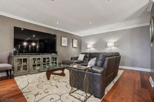 apt-12e-301 Beech St, Hackensack, NJ, 07601-2142 | Card Image