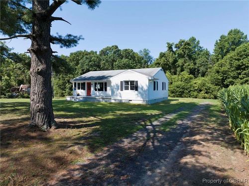 366 Patterson Rd, Mattaponi, VA, 23110-2136 | Card Image