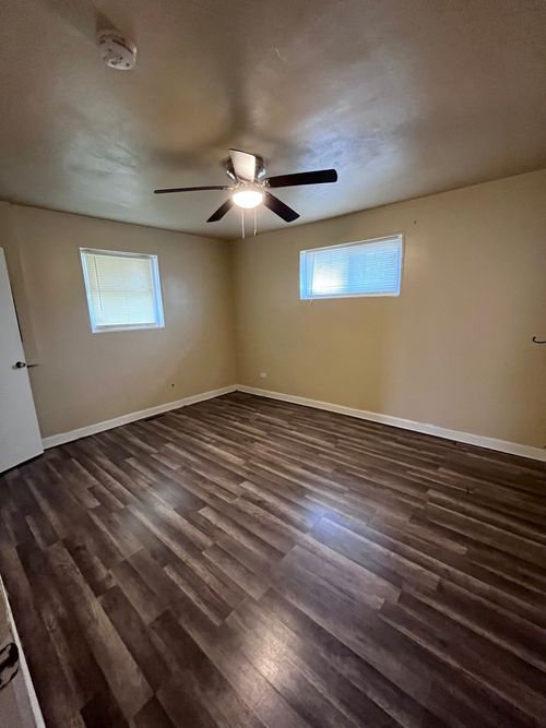 17002 Lorenz Ave, Lansing, IL, 60438-1131 | Card Image