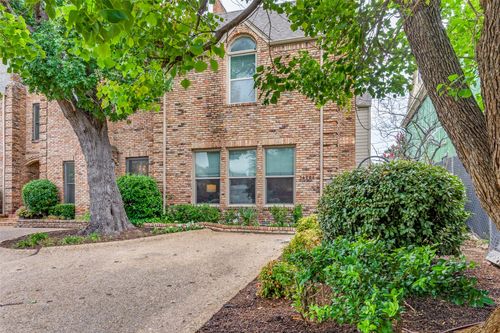 a-3422 Lovers Ln, Dallas, TX, 75225-7630 | Card Image