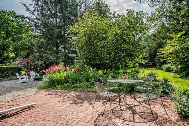 132 Broad St, House other with 3 bedrooms, 2 bathrooms and null parking in Wethersfield CT | Image 7