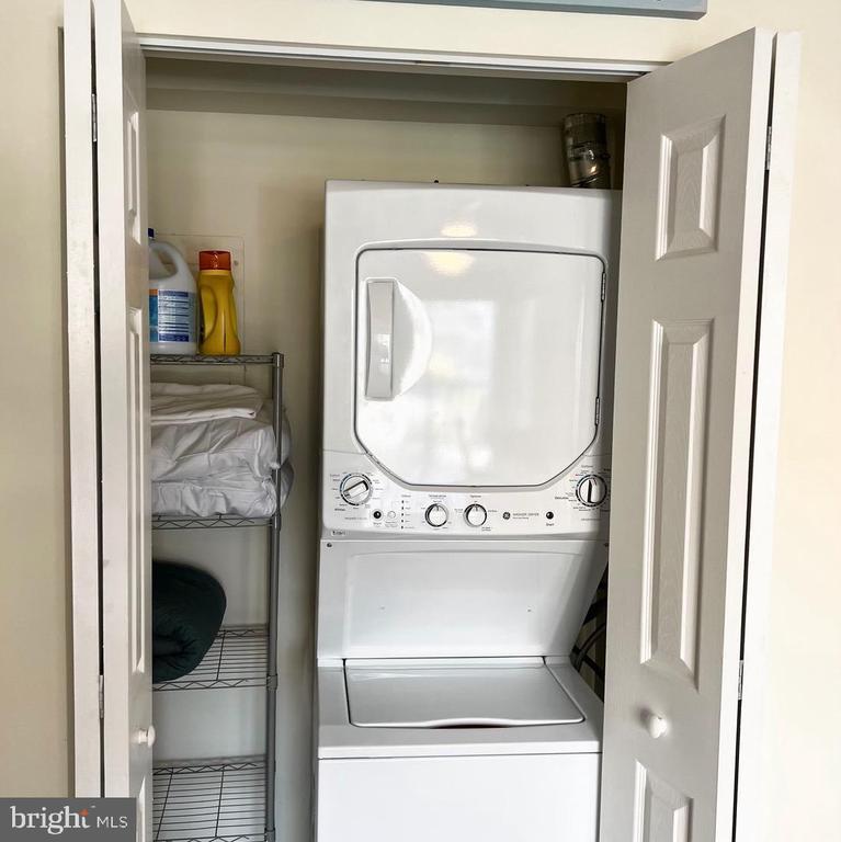 Residential in OCEAN CITY 3