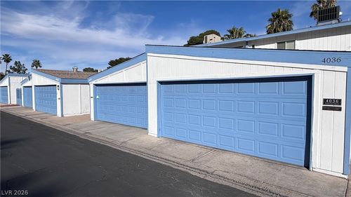 4034 Gold Coast Dr, Las Vegas, NV, 89121-4801 | Card Image