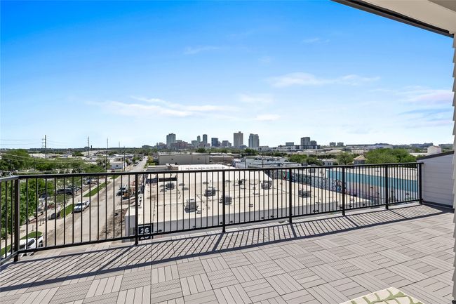 201 Carroll St, Townhouse with 3 bedrooms, 4 bathrooms and null parking in Fort Worth TX | Image 36