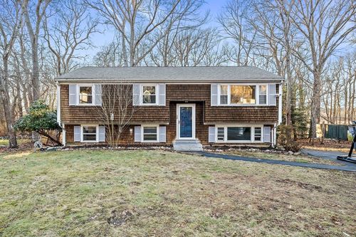 38 Winthrop Dr, Marshfield, MA, 02050-4704 | Card Image