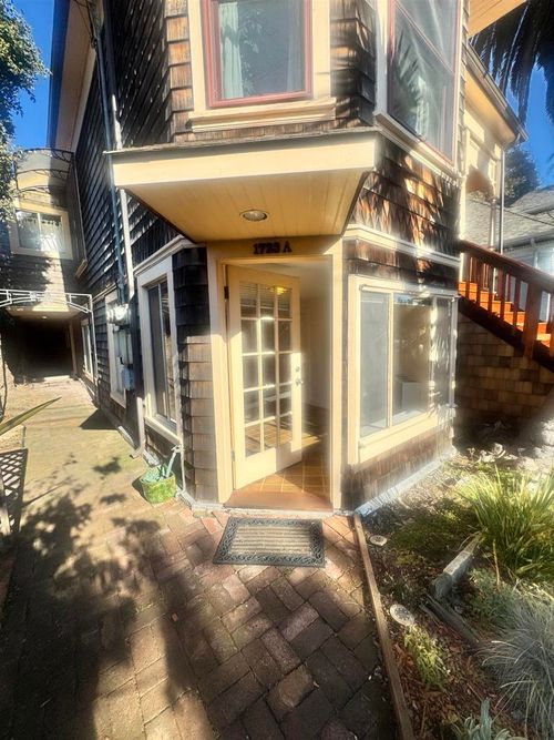1723 Carleton St, Berkeley, CA, 94703-1905 | Card Image