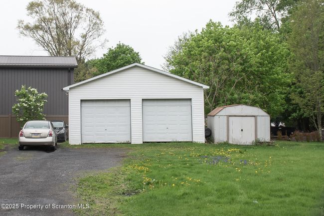Garage | Image 8