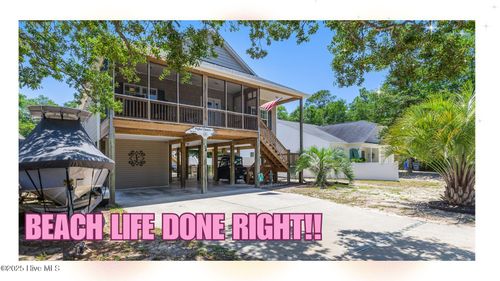 126 Ne 1st St, Oak Island, NC, 28465-6835 | Card Image