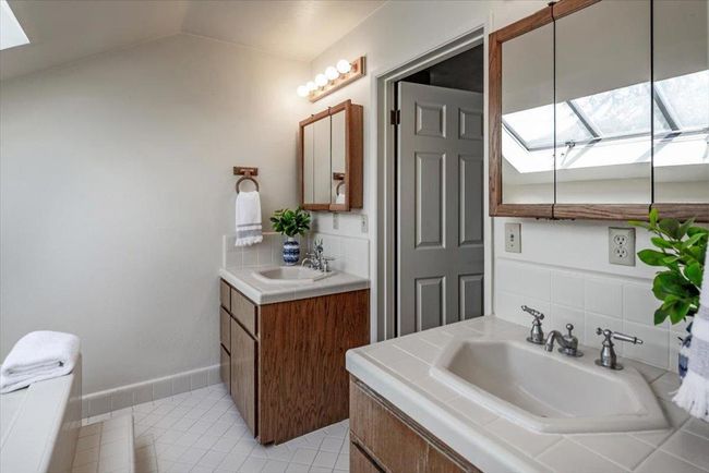13902 Malcom Ave, House other with 6 bedrooms, 4 bathrooms and 2 parking in Saratoga CA | Image 21