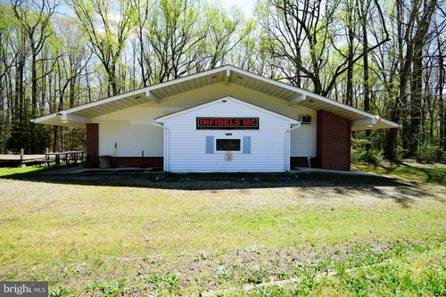 17532 A P Hill Blvd, Bowling Green, VA, 22427-2131 | Card Image