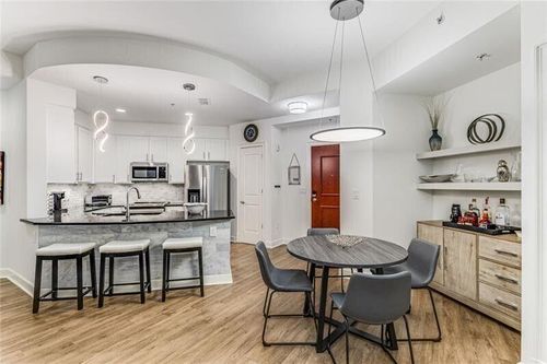 unit-713-200 River Vista Dr, Atlanta, GA, 30339-7623 | Card Image
