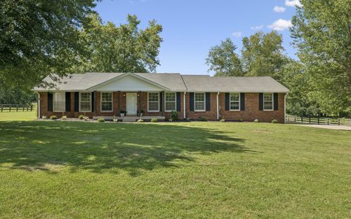 920 Clearview Rd, Cottontown, TN, 37048-9276 | Card Image
