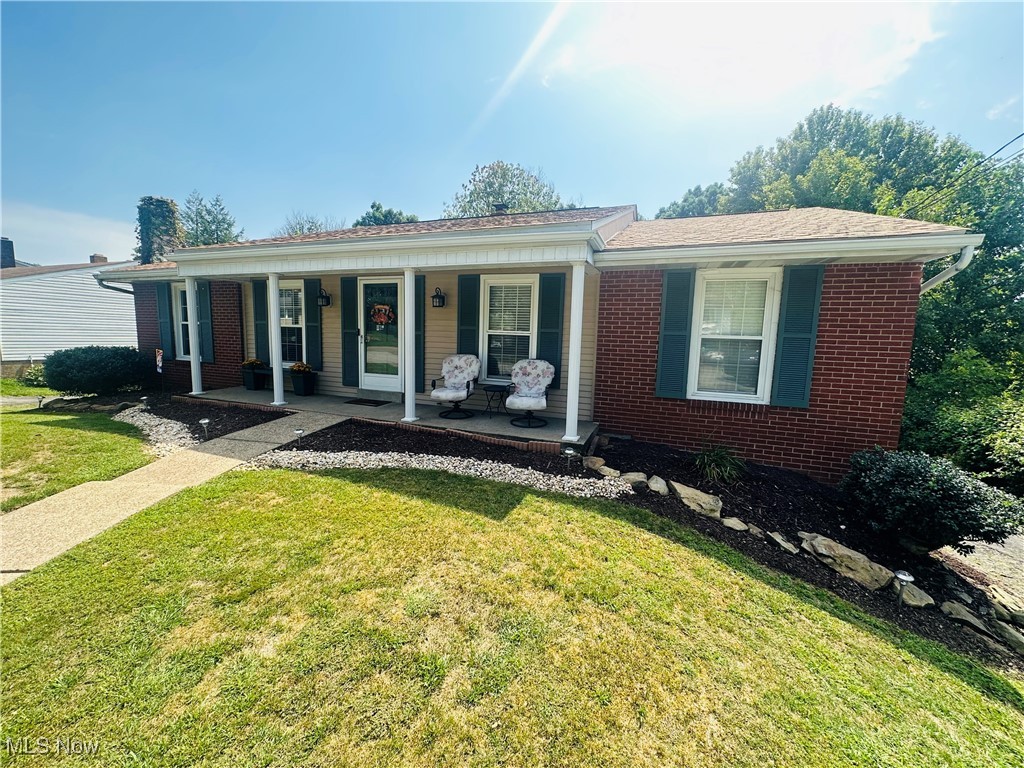 Tartan Dr, Follansbee, WV 26037