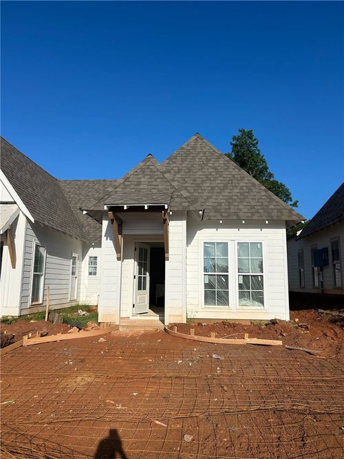 1026 Hunters Way, OPELIKA, AL, 36801-6648 | Card Image