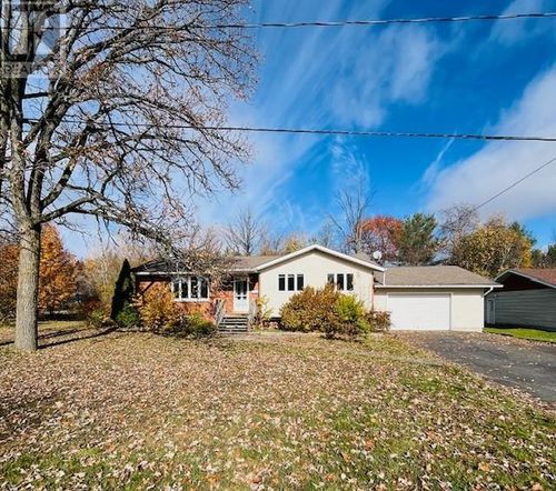 220 Lowe St, Massey, ON, P0P1P0 | Card Image