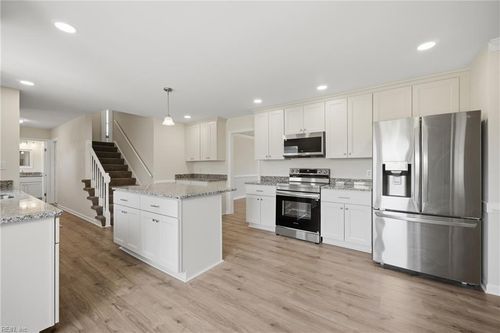 4805 Halifax Dr, Virginia Beach, VA, 23456-5429 | Card Image