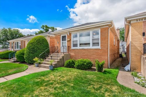 5956 N Elston Ave, Chicago, IL, 60646-5540 | Card Image