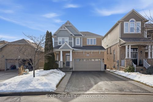 41 Monza Dr, Stoney Creek, ON, L8E6G2 | Card Image