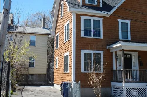 1-5 Valentine St, Boston, MA, 02119-1454 | Card Image