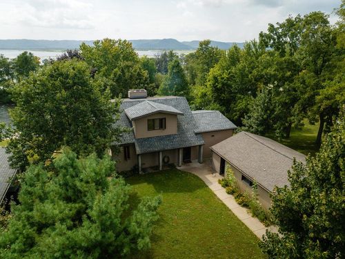 W7919 County Road Zb, Onalaska, WI, 54650-9653 | Card Image