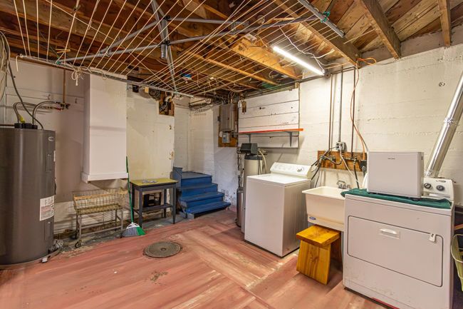 11 E White St, House other with 3 bedrooms, 2 bathrooms and null parking in Ely MN | Image 30