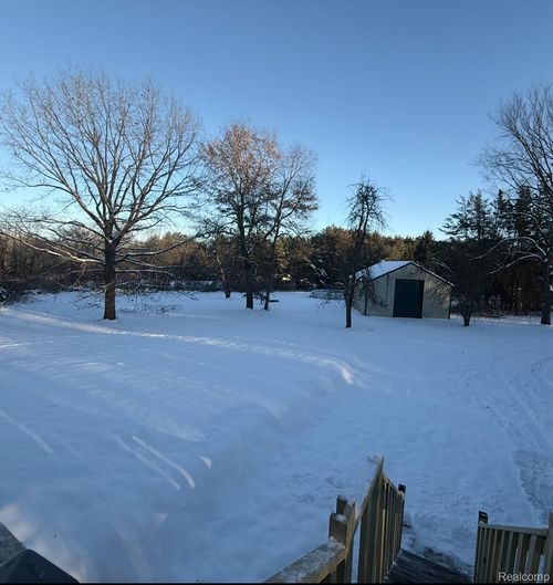 3363 N Branch Rd, North Branch, MI, 48461-9391 | Card Image