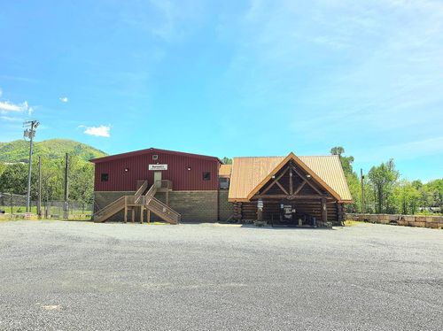 118 First Ave, Hampton, TN, 37658-3369 | Card Image
