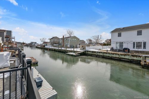 3894 Sands Ln, Seaford, NY, 11783-3624 | Card Image