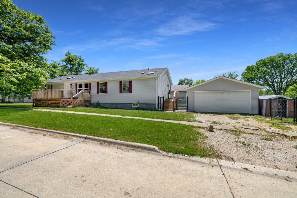 High St, Winterset, IA 50273