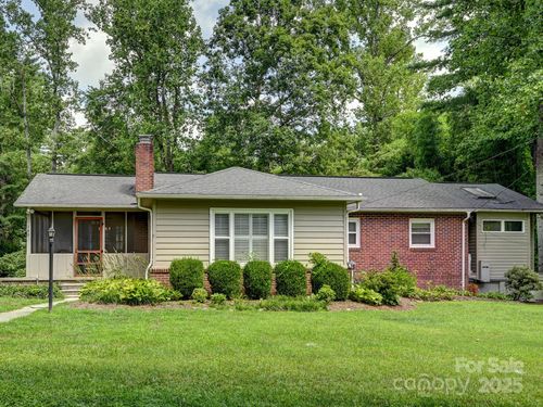 9-180 Rhododendron Dr, Hendersonville, NC, 28739-3938 | Card Image