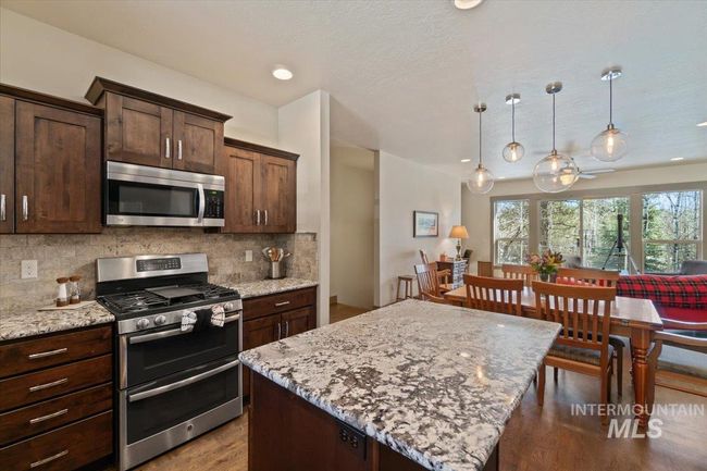 714 Spruce St E, House other with 4 bedrooms, 3 bathrooms and 2 parking in McCall ID | Image 9
