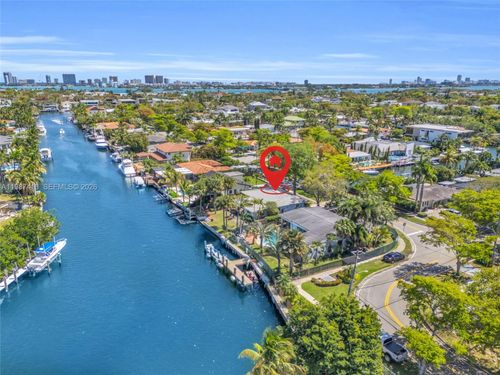 1995 Ixora Rd, North Miami, FL, 33181-2310 | Card Image