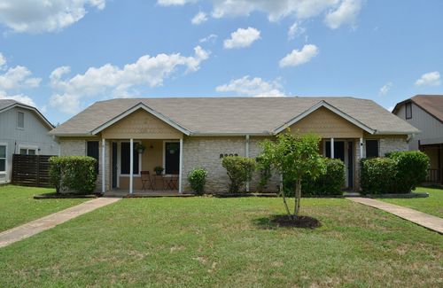 8203 W Gate Blvd, Austin, TX, 78745 | Card Image